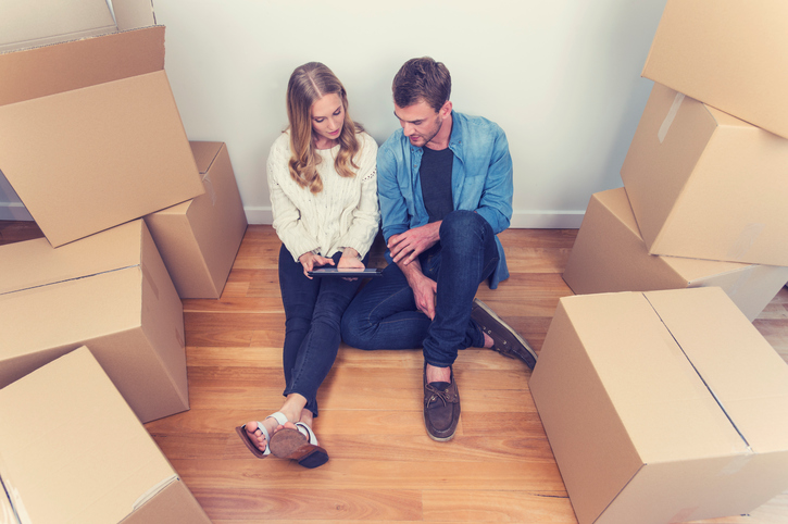 Prepping For a Move: Should You Hire a Pro or DIY? | RISMedia\'s Housecall